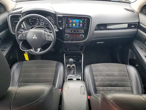 JA4AD3A33KZ012185 2019 MITSUBISHI OUTLANDER - Image 8