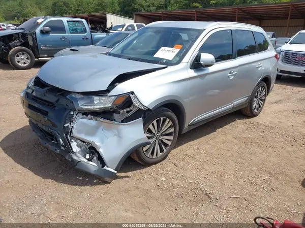 JA4AD3A33KZ022344 2019 MITSUBISHI OUTLANDER - Image 2