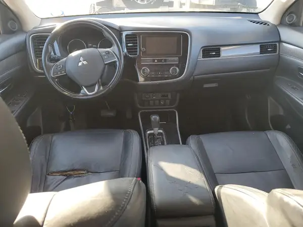 JA4AD3A33KZ022845 2019 MITSUBISHI OUTLANDER - Image 8