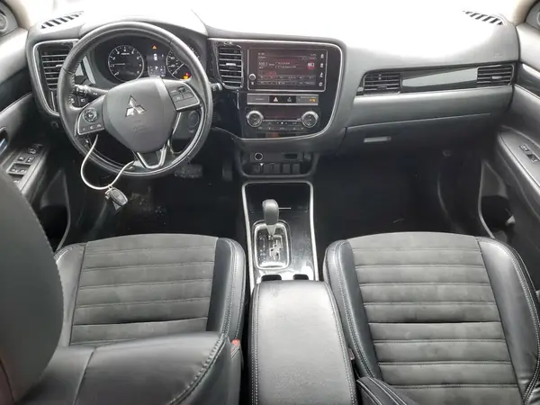 JA4AD3A33KZ031853 2019 MITSUBISHI OUTLANDER - Image 8