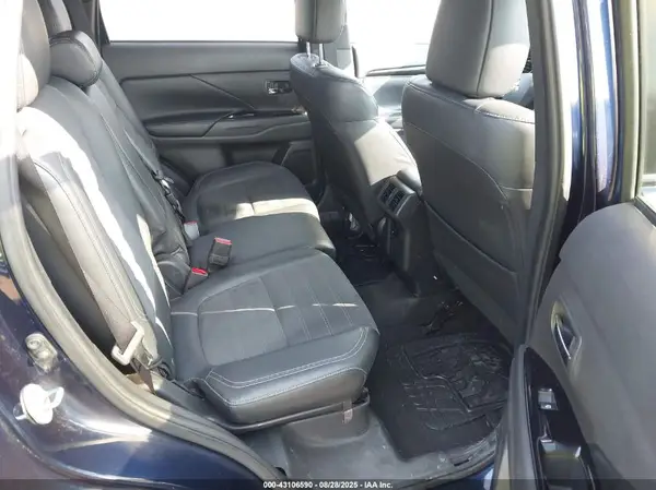 JA4AD3A33KZ032498 2019 MITSUBISHI OUTLANDER - Image 8
