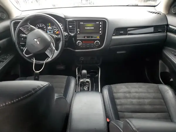 JA4AD3A33KZ032601 2019 MITSUBISHI OUTLANDER - Image 8