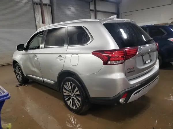 JA4AD3A33KZ034817 2019 MITSUBISHI OUTLANDER - Image 2