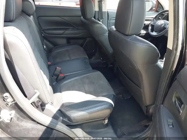 JA4AD3A33KZ043002 2019 MITSUBISHI OUTLANDER - Image 8