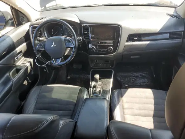 JA4AD3A33KZ045008 2019 MITSUBISHI OUTLANDER - Image 8