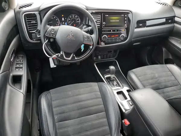 JA4AD3A33KZ049334 2019 MITSUBISHI OUTLANDER - Image 8