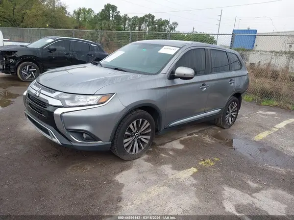 JA4AD3A33KZ049690 2019 MITSUBISHI OUTLANDER - Image 2