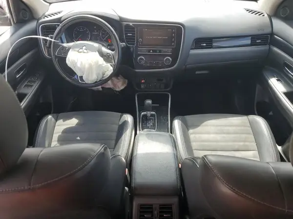 JA4AD3A33KZ050614 2019 MITSUBISHI OUTLANDER - Image 8