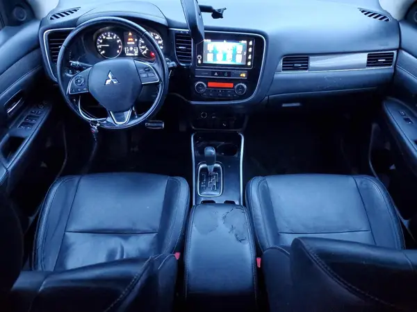 JA4AD3A33KZ051861 2019 MITSUBISHI OUTLANDER - Image 8