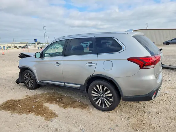JA4AD3A33LJ000604 2020 MITSUBISHI OUTLANDER - Image 2