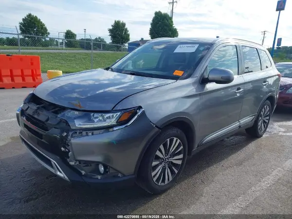 JA4AD3A33LJ001719 2020 MITSUBISHI OUTLANDER - Image 2
