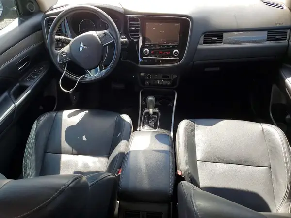 JA4AD3A33LZ004850 2020 MITSUBISHI OUTLANDER - Image 8