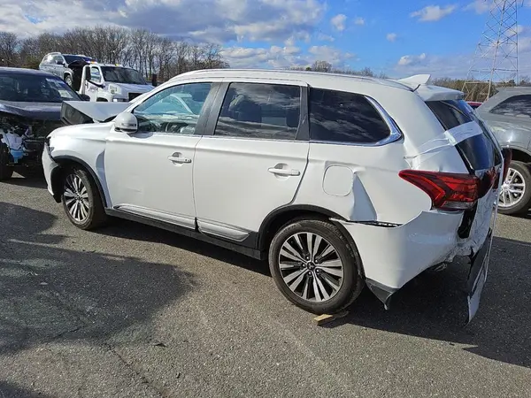 JA4AD3A33LZ021602 2020 MITSUBISHI OUTLANDER - Image 2