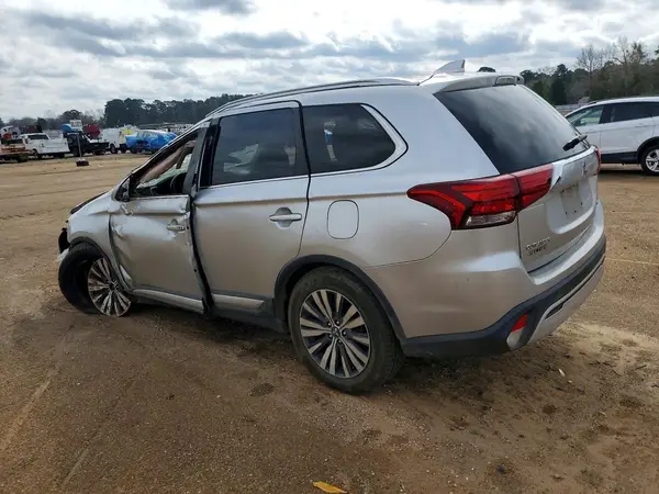 JA4AD3A33LZ021762 2020 MITSUBISHI OUTLANDER - Image 2