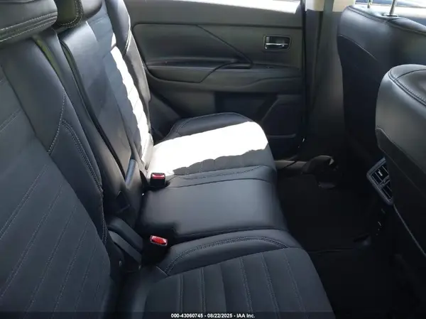 JA4AD3A33LZ022345 2020 MITSUBISHI OUTLANDER - Image 8