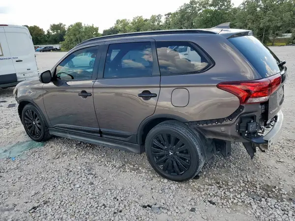 JA4AD3A33LZ024614 2020 MITSUBISHI OUTLANDER - Image 2