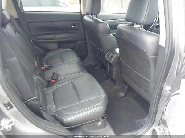 JA4AD3A33LZ025360 2020 MITSUBISHI OUTLANDER - Image 8
