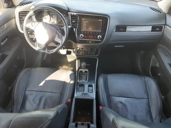 JA4AD3A33LZ030624 2020 MITSUBISHI OUTLANDER - Image 8
