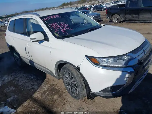 JA4AD3A33LZ032406 2020 MITSUBISHI OUTLANDER - Image 1