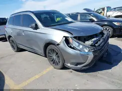 JA4AD3A33LZ037038 2020 MITSUBISHI OUTLANDER