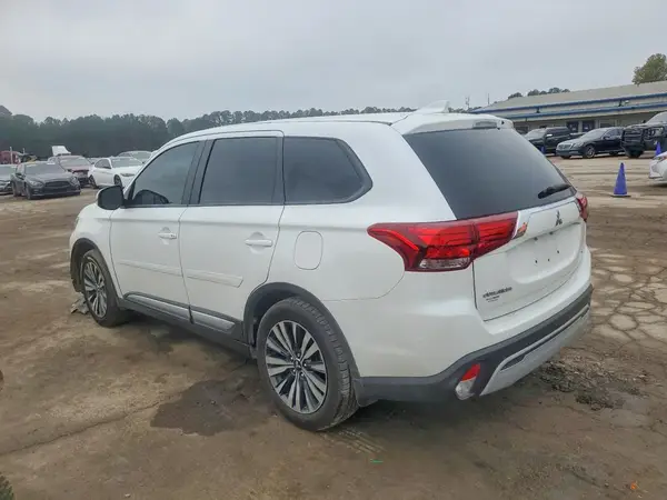JA4AD3A33LZ046337 2020 MITSUBISHI OUTLANDER - Image 2