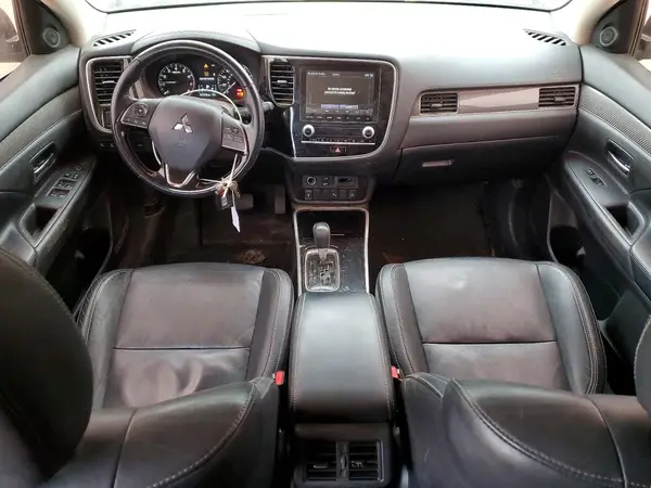 JA4AD3A33LZ046435 2020 MITSUBISHI OUTLANDER - Image 8