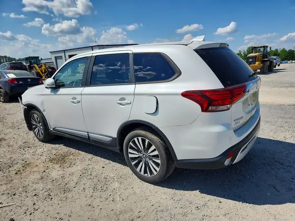 JA4AD3A33LZ048735 2020 MITSUBISHI OUTLANDER - Image 2