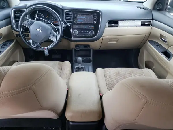 JA4AD3A34GZ001834 2016 MITSUBISHI OUTLANDER - Image 8