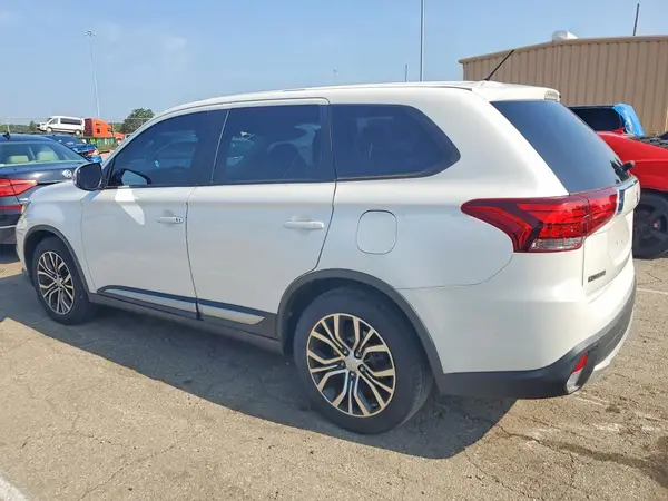 JA4AD3A34GZ003566 2016 MITSUBISHI OUTLANDER - Image 2
