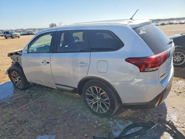 JA4AD3A34GZ006189 2016 MITSUBISHI OUTLANDER - Image 2