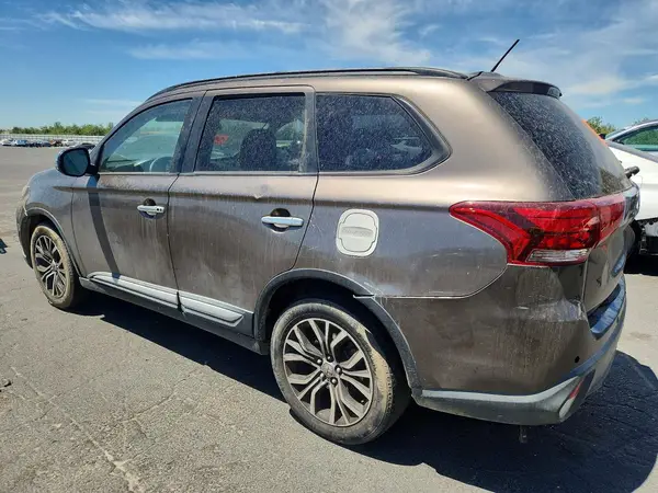 JA4AD3A34GZ007312 2016 MITSUBISHI OUTLANDER - Image 2