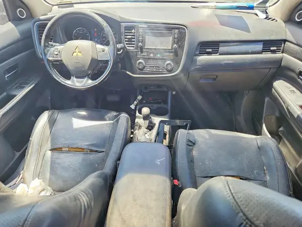 JA4AD3A34GZ007312 2016 MITSUBISHI OUTLANDER - Image 8