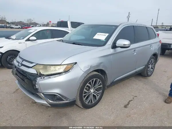 JA4AD3A34GZ016561 2016 MITSUBISHI OUTLANDER - Image 2