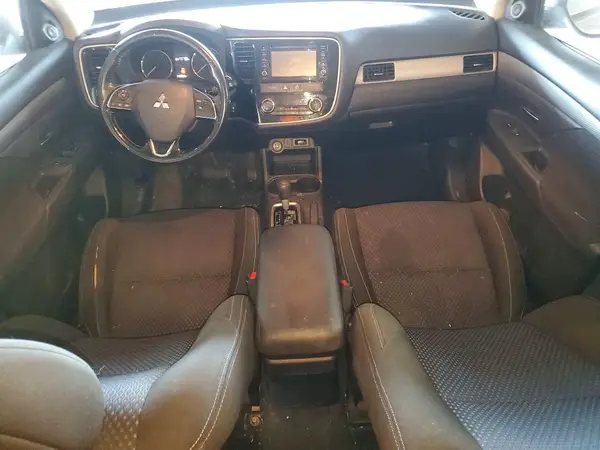 JA4AD3A34GZ016835 2016 MITSUBISHI OUTLANDER - Image 8