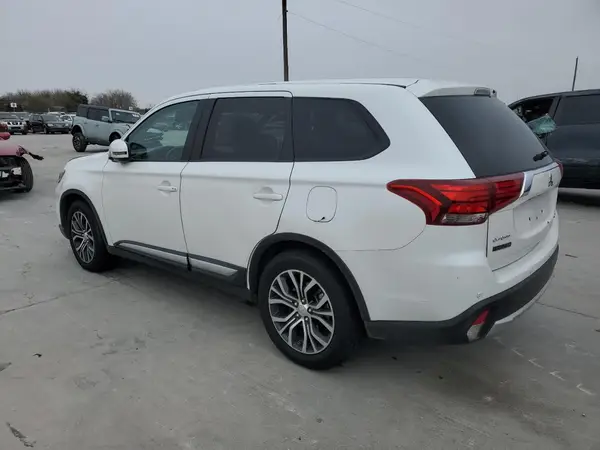 JA4AD3A34GZ018570 2016 MITSUBISHI OUTLANDER - Image 2