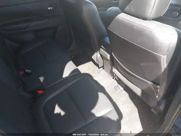 JA4AD3A34GZ023753 2016 MITSUBISHI OUTLANDER - Image 8