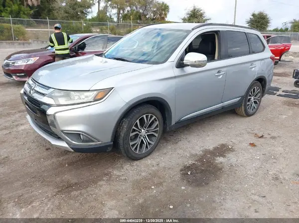 JA4AD3A34GZ025289 2016 MITSUBISHI OUTLANDER - Image 2