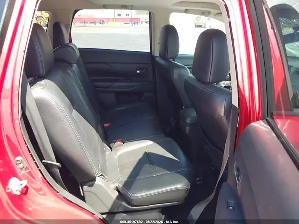 JA4AD3A34GZ029892 2016 MITSUBISHI OUTLANDER - Image 8