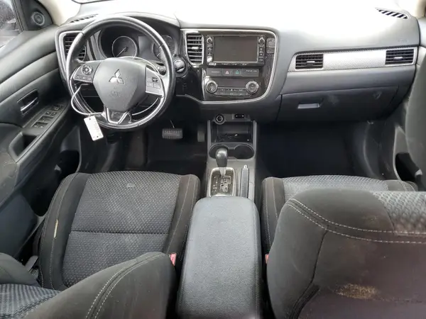 JA4AD3A34GZ040097 2016 MITSUBISHI OUTLANDER - Image 8