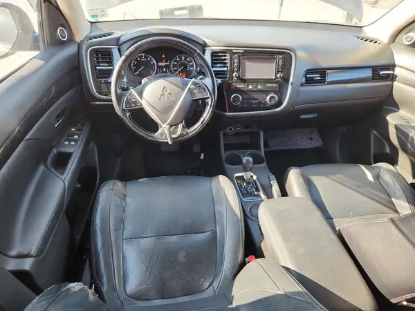 JA4AD3A34GZ043596 2016 MITSUBISHI OUTLANDER - Image 8