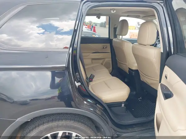 JA4AD3A34GZ045851 2016 MITSUBISHI OUTLANDER - Image 8