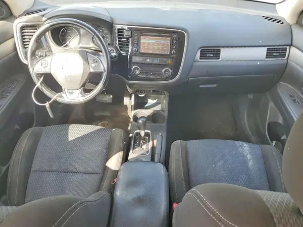 JA4AD3A34GZ064786 2016 MITSUBISHI OUTLANDER - Image 8