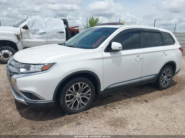 JA4AD3A34HZ001012 2017 MITSUBISHI OUTLANDER - Image 2