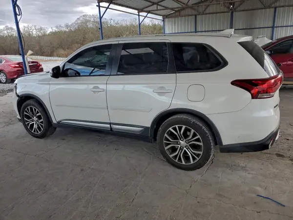 JA4AD3A34HZ001446 2017 MITSUBISHI OUTLANDER - Image 2