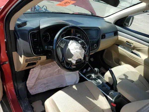 JA4AD3A34HZ012723 2017 MITSUBISHI OUTLANDER - Image 8