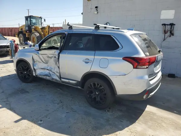 JA4AD3A34HZ013466 2017 MITSUBISHI OUTLANDER - Image 2