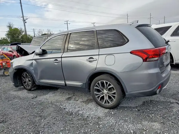 JA4AD3A34HZ022488 2017 MITSUBISHI OUTLANDER - Image 2