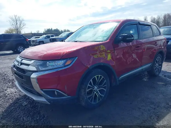 JA4AD3A34HZ022913 2017 MITSUBISHI OUTLANDER - Image 2