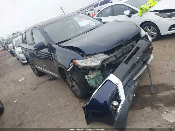 JA4AD3A34HZ037511 2017 MITSUBISHI OUTLANDER - Image 1