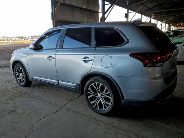 JA4AD3A34HZ042661 2017 MITSUBISHI OUTLANDER - Image 2